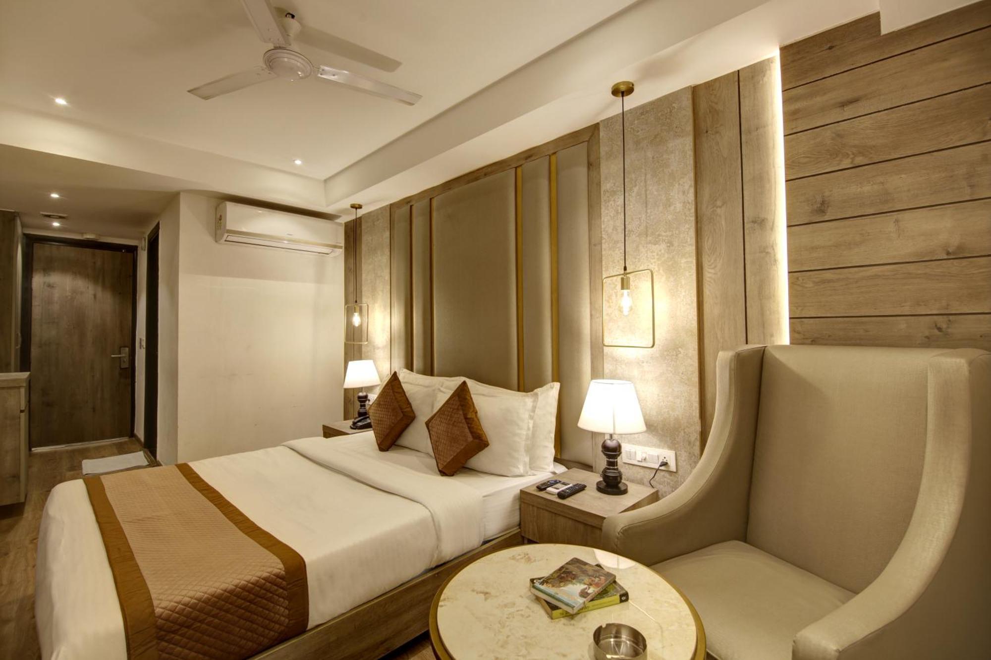 Hotel Town Grand Patel Nagar ניו דלהי מראה חיצוני תמונה