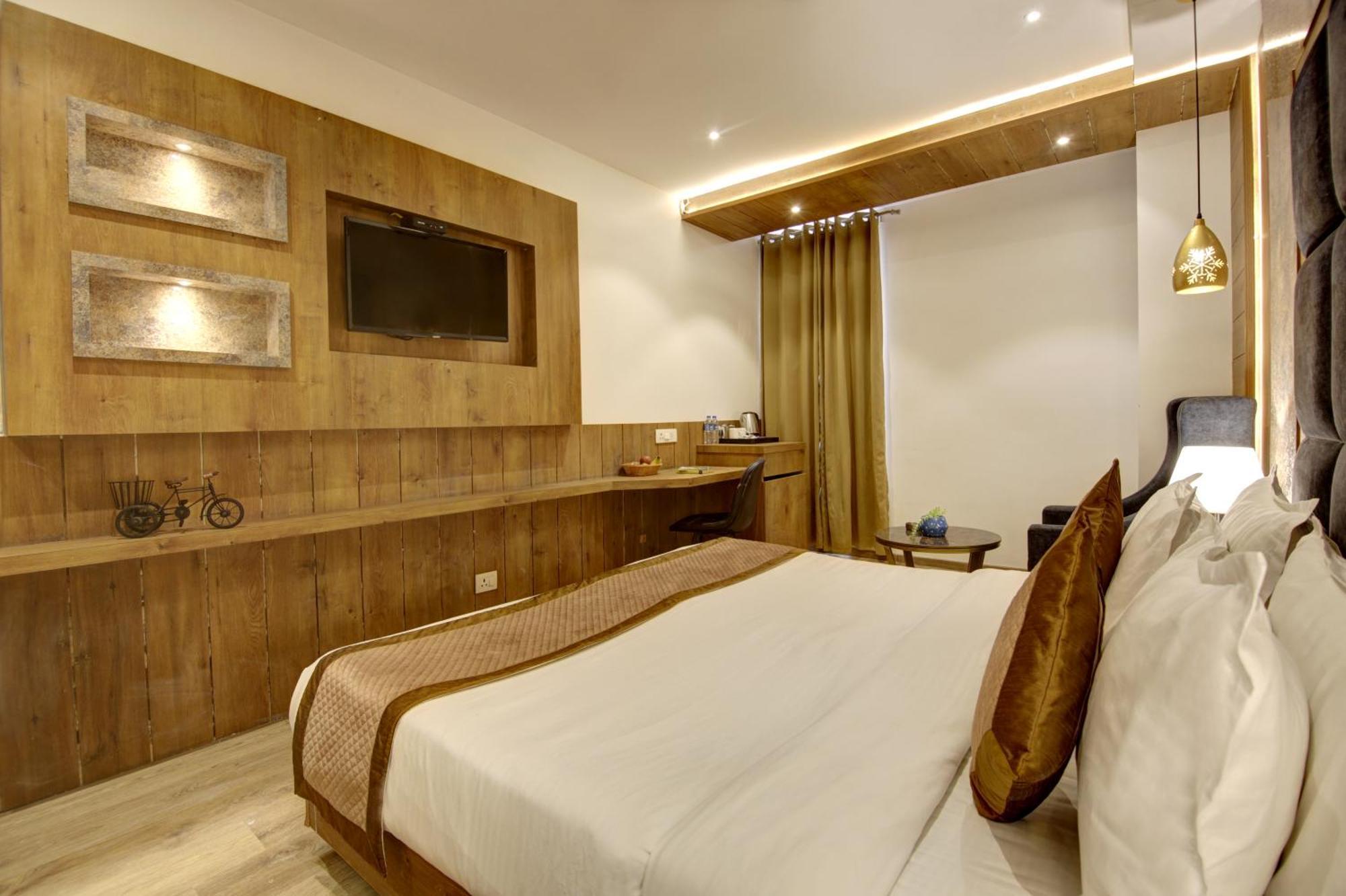 Hotel Town Grand Patel Nagar ניו דלהי מראה חיצוני תמונה